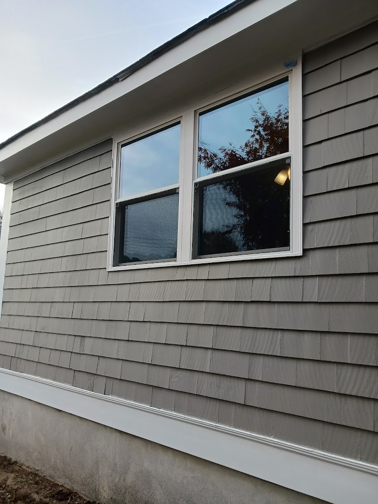 Gray shingle siding